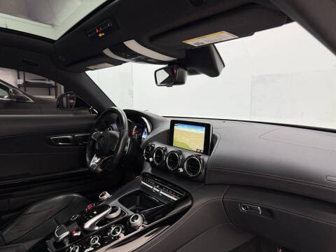 2017 Mercedes-Benz AMG GT