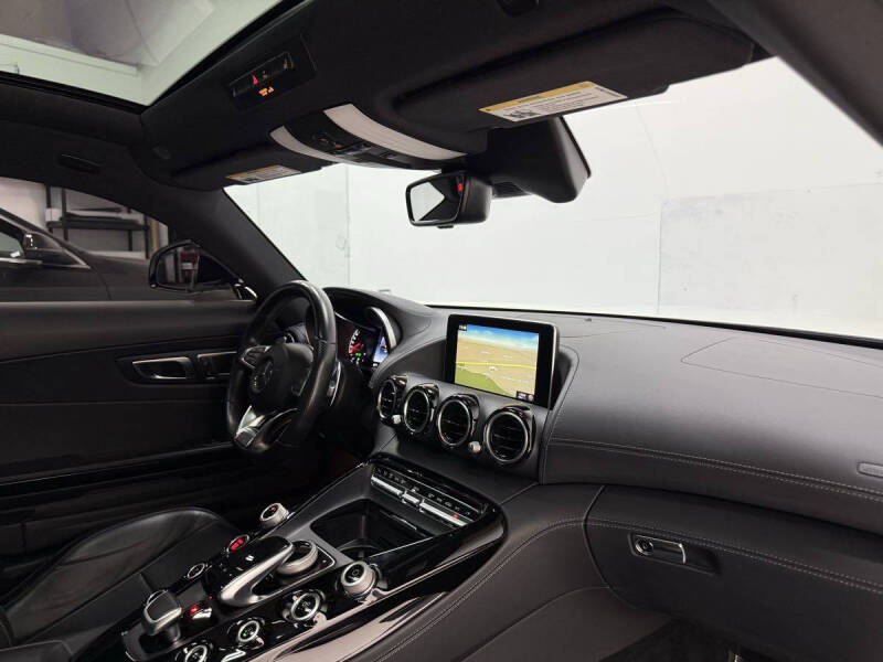 2017 Mercedes-Benz AMG GT