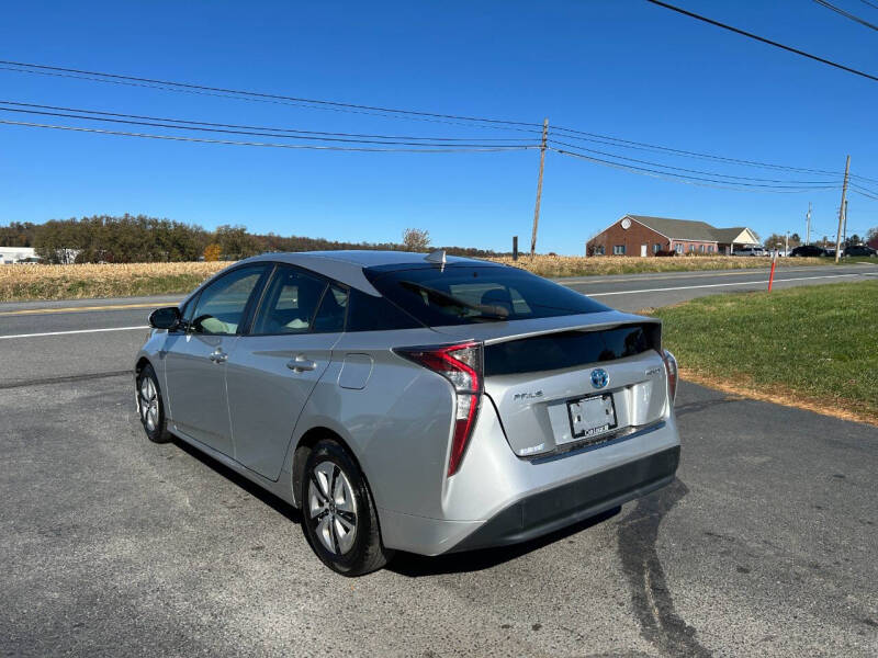 2016 Toyota Prius Three