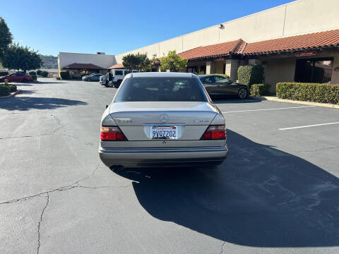 1994 Mercedes-Benz E-Class E 320