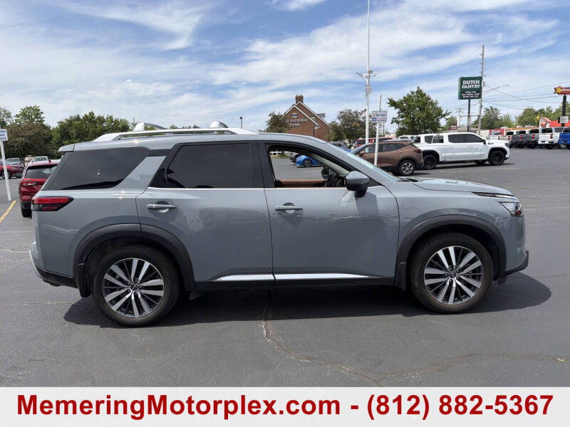 2022 Nissan Pathfinder Platinum