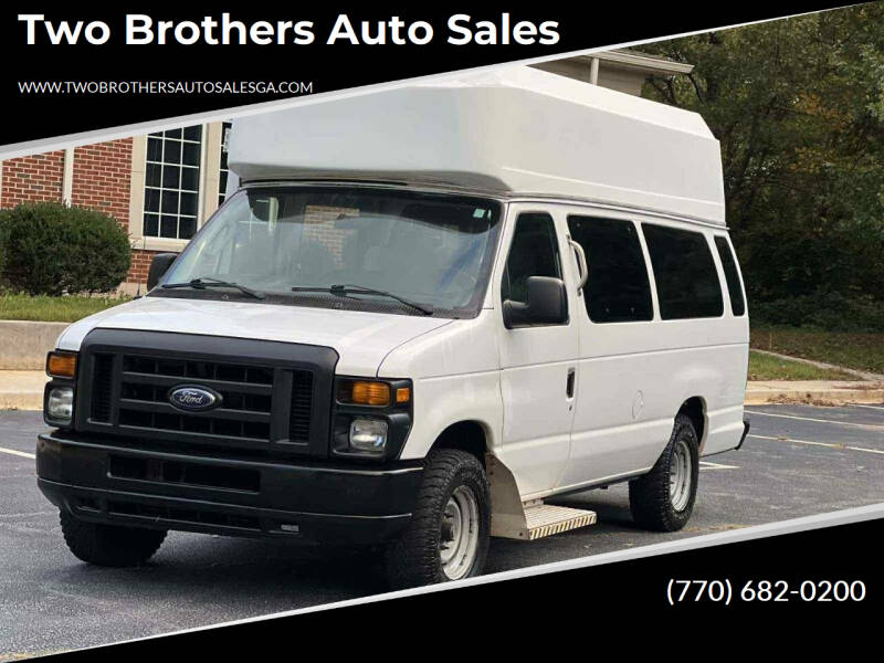 2011 Ford E-Series E-350 Super Duty Extended's photo