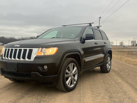 2013 Jeep Grand Cherokee for sale at DISCOUNT MOTORS LLC in Big Lake MN