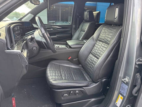2023 Cadillac Escalade-V