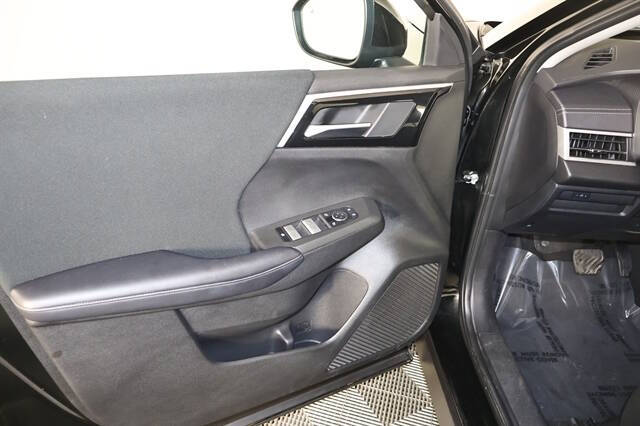 2024 Mitsubishi Outlander ES