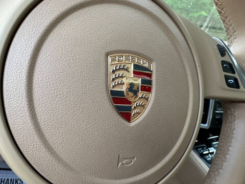2014 Porsche Cayenne Platinum