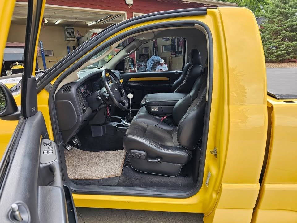 2005 Dodge Ram 1500 SRT-10 169