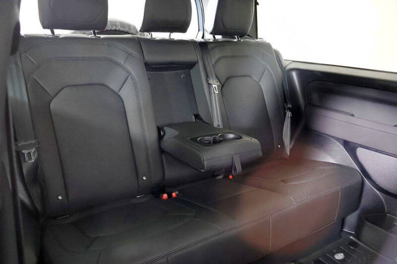 2023 Land Rover Defender 90 S