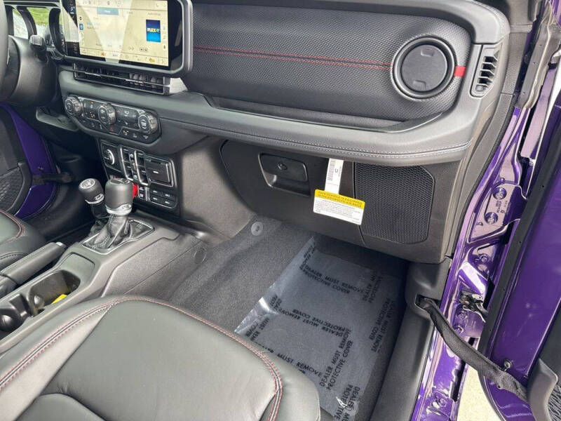 2026 Jeep Gladiator Shadow Ops