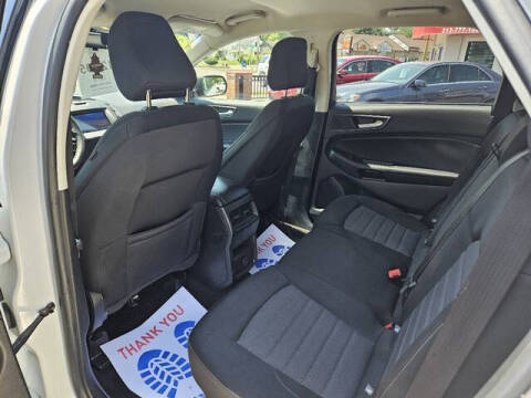 2020 Ford Edge SE