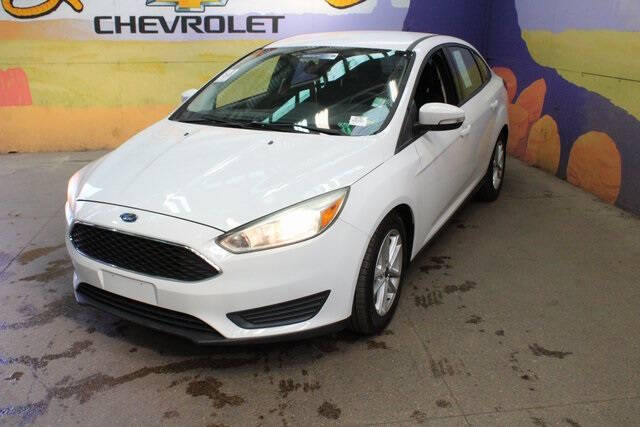 Used 2016 Ford Focus SE with VIN 1FADP3F29GL341029 for sale in Grand Ledge, MI