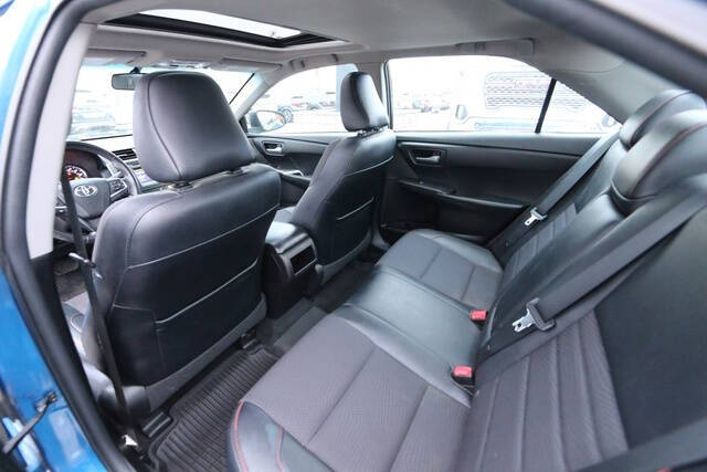 2017 Toyota Camry SE