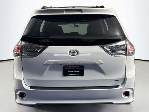 2015 Toyota Sienna