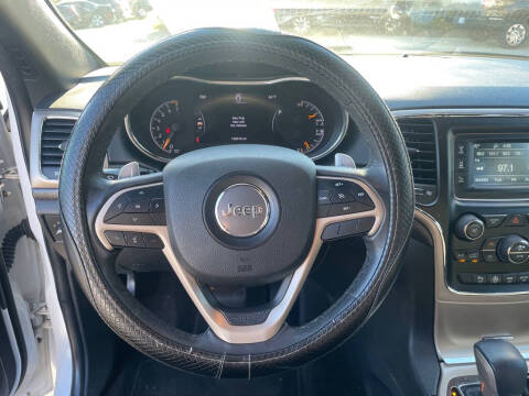 2017 Jeep Grand Cherokee Laredo