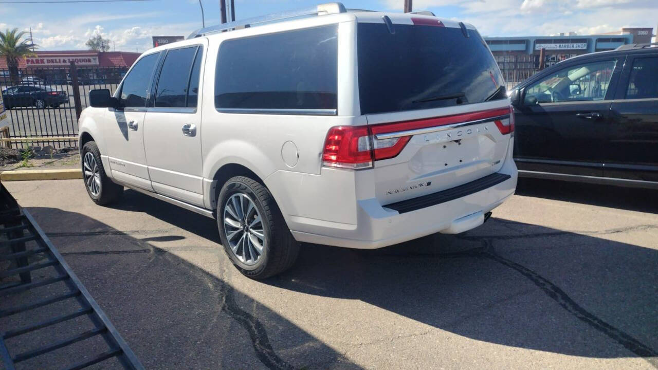 White 2015 Lincoln Navigator L Base 4x2 4dr SUV 3