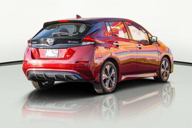 2021 Nissan LEAF SV