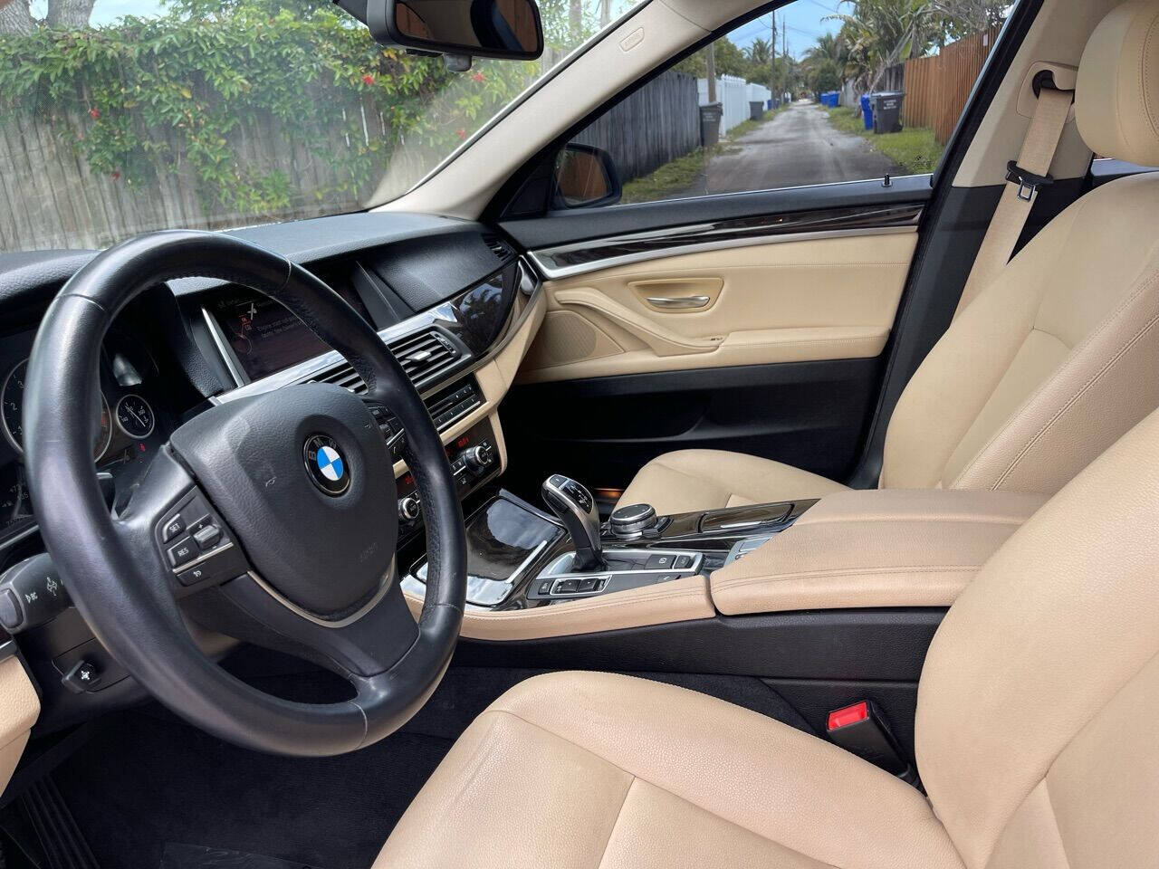2016 BMW 5 Series  - $16,005