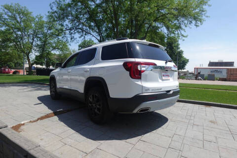 2023 GMC Acadia
