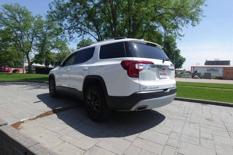 2023 GMC Acadia