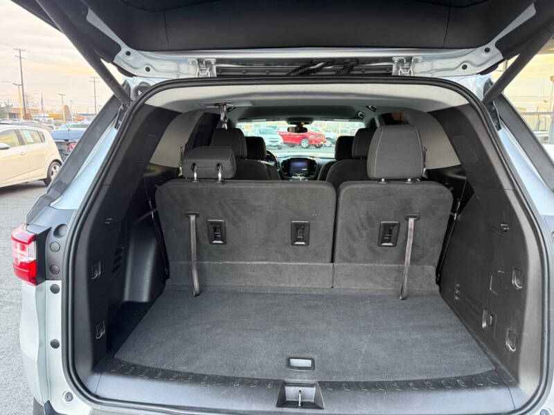 2020 Chevrolet Traverse LT Cloth