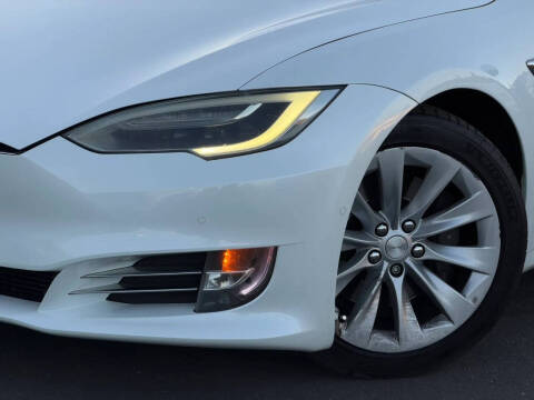 2016 Tesla Model S