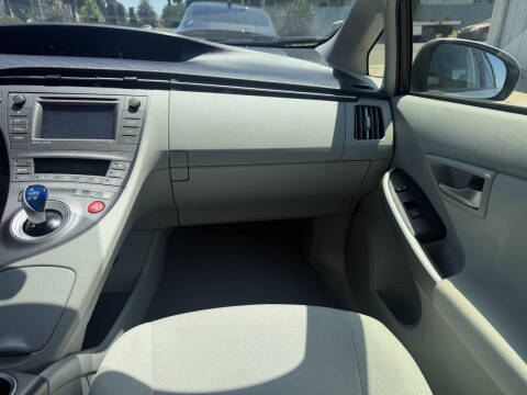 2013 Toyota Prius Three