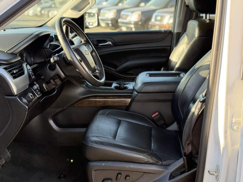 2017 Chevrolet Suburban LT