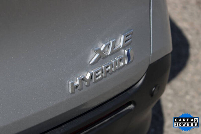 2023 Toyota Sienna XLE 7-Passenger