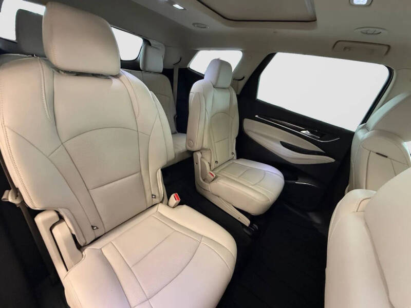 2022 Buick Enclave Essence