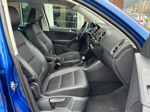 2010 Volkswagen Tiguan Wolfsburg Edition 4Motion