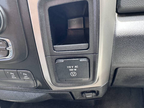 2017 RAM 1500 Big Horn