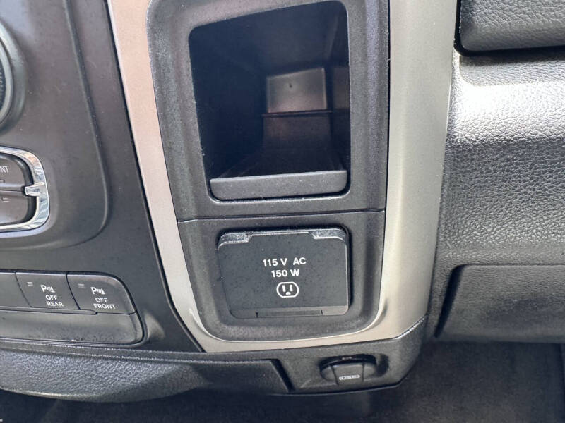 2017 RAM 1500 Big Horn