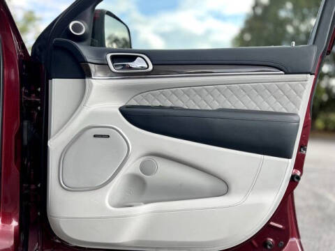 2018 Jeep Grand Cherokee Summit