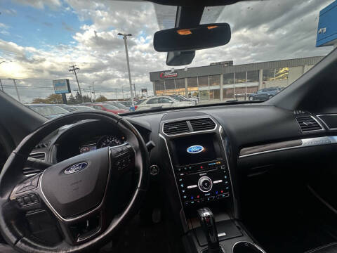 2017 Ford Explorer Limited