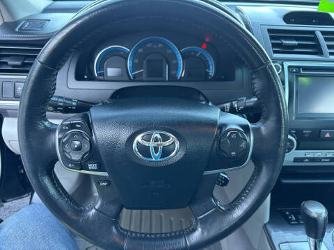 2012 Toyota Camry Hybrid XLE