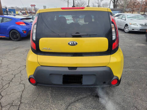 2014 Kia Soul +