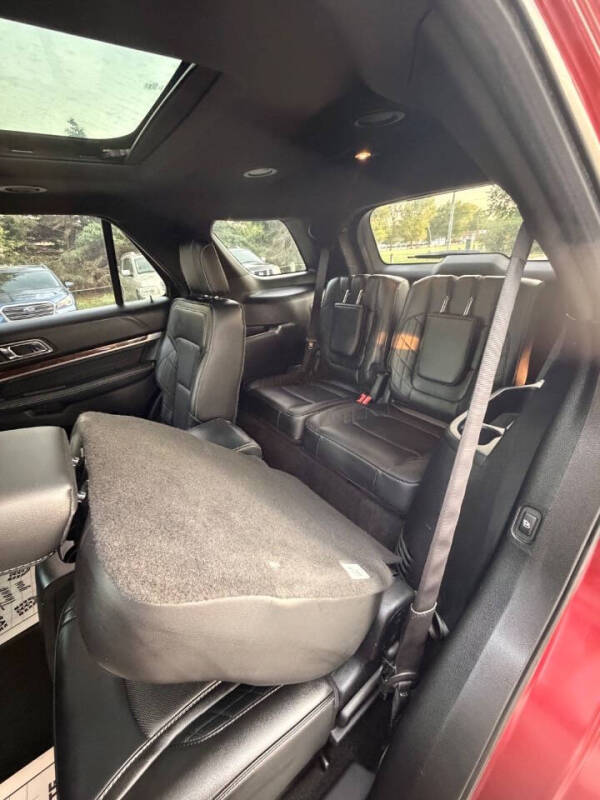 2017 Ford Explorer Platinum