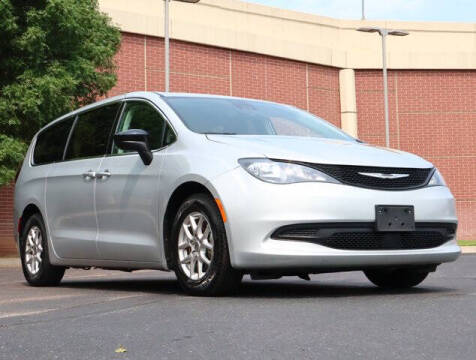 2024 Chrysler Voyager LX