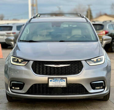 2021 Chrysler Pacifica Touring L