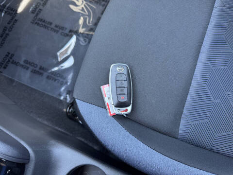 2025 Nissan Versa SV