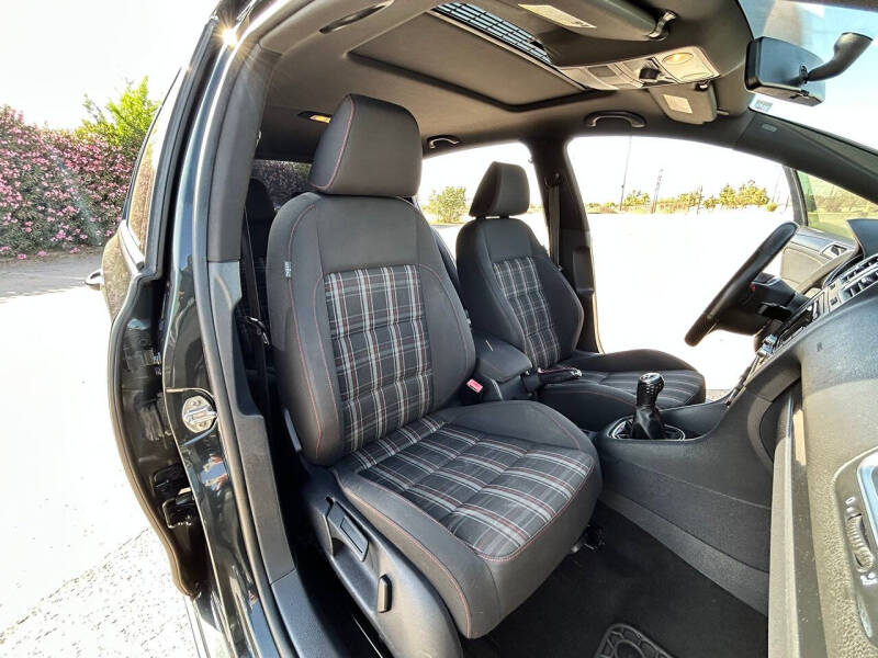 2013 Volkswagen GTI Autobahn PZEV