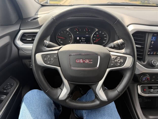 2023 GMC Acadia SLT
