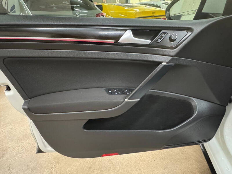 2015 Volkswagen Golf GTI S