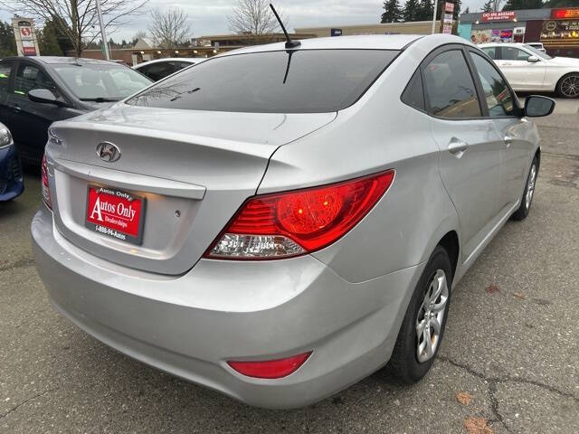 2012 Hyundai Accent GLS photo 5