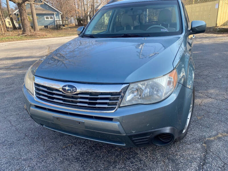 2010 Subaru Forester X Premium's photo