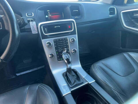 2017 Volvo S60 T5 Dynamic