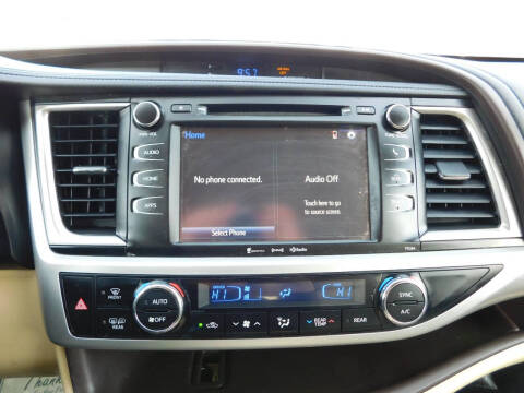 2016 Toyota Highlander LE Plus