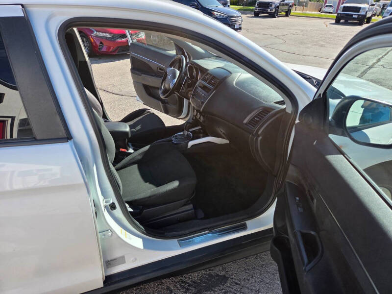 2013 Mitsubishi Outlander Sport ES