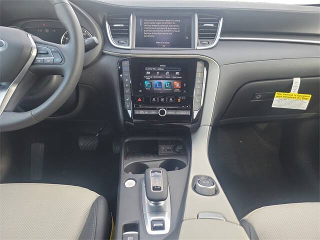 2025 Infiniti QX55 Essential