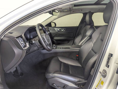 2024 Volvo S60 B5 Core Dark Theme